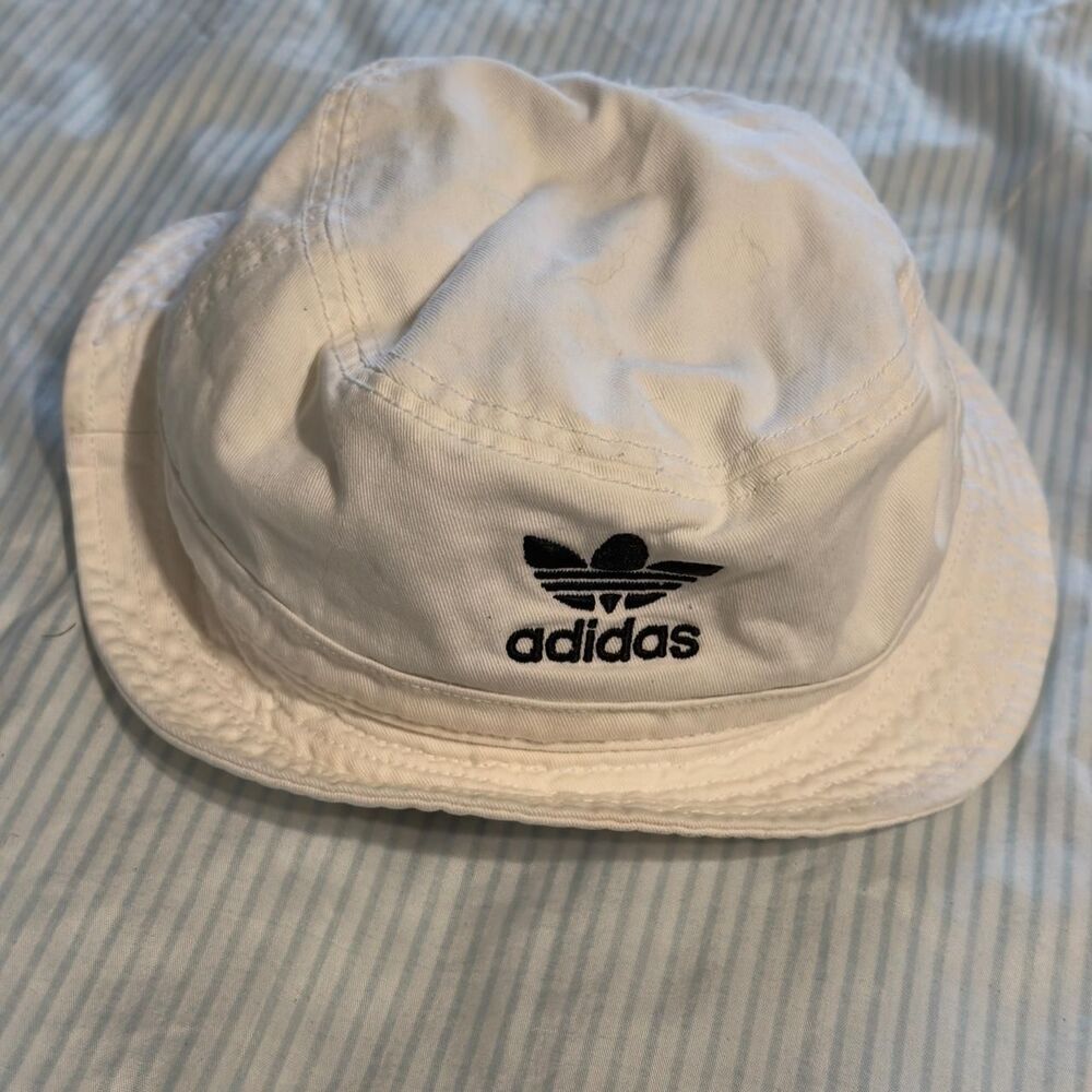 Adidas Originals Trefoil Logo Bucket Hat White #adidas #buckethat #summer